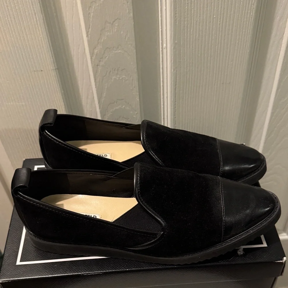 Karl Lagerfeld Black Women's Flats - Picture 2 of 9